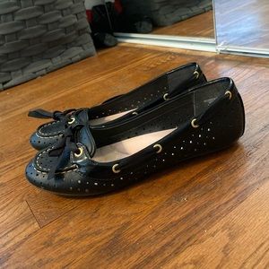 Sperry Women’s Perforated Black Loafers with Bow